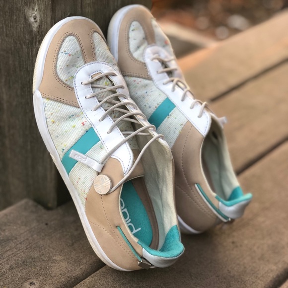 PLAE butler turtle dove.  Sz 6 - Picture 4 of 8